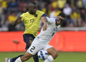 Ecuador venció 2-1 a Uruguay en el estadio Rodrigo Paz Delgado