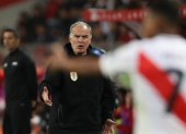 El entrenador de Uruguay Marcelo Bielsa durante el pasado partido de las eliminatorias sudamericanas en el que perdió 1-0 ante Perú.