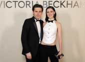 Brooklyn y Nicola Peltz Beckham son de esas parejas que les encanta estar vestidos iguales