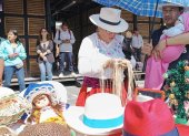 Durante el festival Warmi Rural las mujeres toquilleras exhibirán el tejido del sombrero.