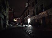Quito a oscuras por los cortes de luz.