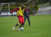 Michael Carcelén (i) es el líder de Aucas que se ha recuperado en las últimas fechas de la segunda etapa de la LigaPro.