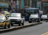 La medida Pico y placa se lleva a cabo para reducir la congestión vial en la urbe.