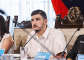 Aquiles Álvarez en una reunión del Consejo cantonal de Guayaquil.