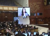 La vicepresidenta Verónica Abad fue recibida vía telemática en la Asamblea Nacional.