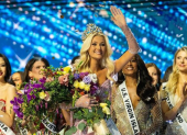 Victoria Kjaer, de Dinamarca, se corona en Miss Universo.