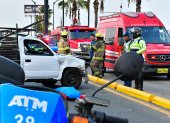 La tarde este 17 de noviembre se registró el accidente en la avenida de Las Américas, que terminó colapsada.