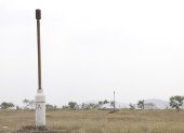 CHIMENEAS PARA DESFOGAR EL GAS PRODUCIDO POR LOS DESECHOS BAJO LA TIERRA.