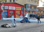 Acontecimiento. La aeronave cayó sobre una avenida transitada de la Libertad. Además de los dos pilotos fallecidos, en tierra hubo dos heridos.