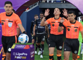 El árbitro central Bryan Loayza (i) ha estado presente en tres finales de LigaPro