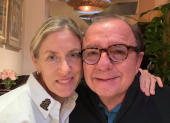 Annabella Azin y su esposo Álvaro Noboa, quien tiene 74 años y buscó la presidencia de Ecuador, en cinco oportunidades.