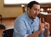 Wilson Gómez es el candidato del partido SUMA que reemplaza a Jan Topic en los comicios 2025; él es psicólogo clínico.