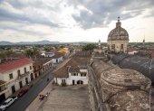 Fotografía de archivo fechada el 27 de abril de 2024 que muestra la ciudad de Granada (Nicaragua). La ciudad colonial nicaragüense de Granada, fundada por los españoles hace 500 años, fue declarada este viernes como tesoro nacional y capital del turismo de Nicaragua por el presidente del país, Daniel Ortega, según un decreto presidencial publicado en el Diario Oficial La Gaceta. EFE/Stringer /ARCHIVO