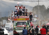 Ambiente previo en las afueras del estadio Banco de Guayaquil.