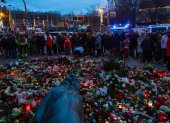 Las personas se reúnen en Magdeburgo para rendir homenaje a las víctimas