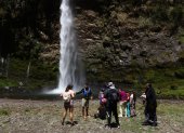 Las cascadas de El Molinuco, a una hora de la capital, es uno de los atractivos cercanos preferidos por lo visitantes.