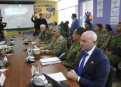 El ministro de Defensa Giancarlo Loffredo, el jefe del Comando Conjunto de las Fuerzas Armadas y el comandante de la FAE comparecieron en la Asamblea.