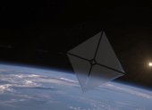 Recreación artística que muestra la nave espacial Advanced Composite Solar Sail System navegando en el espacio, para lo que utiliza la energía del Sol.