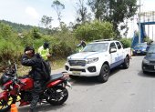 En la av. Simón Bolívar, 69 conductores de motocicletas y autos fueron citados por varias infracciones