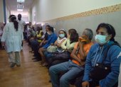Varios guayaquileños han asistido, en estas últimas semanas, a diferentes casas de salud debido a que presentan dolencias gástricas o respiratorias.