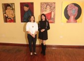 Adelina Landívar, directora Centro Cultural Ecuatoriano Alemán, y la artista Mariana Portilla.