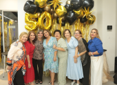 Rocío Maldonado, Shirley Prieto, María Elena Sánchez, Leticia Haz, Fátima Flores, Amira Maluk, Patricia Ubillus y Norma Farhat.