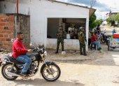 Tibú (Colombia). Varios soldados del Ejercito aparecen custodiando en las calles de este municipio del departamento de Norte de Santander.