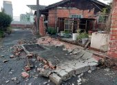 Chiayi. La pared de una casa colapsó tras el fuerte sismo.