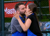 Shany y Johnta sellan su victoria con el beso más esperado de la temporada 2 de MasterChef Celebrity Ecuador, sorprendiendo a sus compañeros y a la audiencia.
