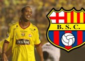 Ronaldinho se presentó en la Noche Amarilla 2016.