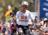 Jhonatan Narváez regresó al país tras ganar el Santos Tour Down Under en Australia.