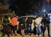 Operativo. Detienen a cuatro personas que circulaban en un auto robado en Carcelén.