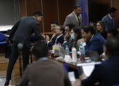 Interrogatorio a los involucrados en el caso Purga, con la presencia de los abogados defensores y el fiscal general subrogante, Wilson Toainga.