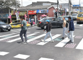 En Cotocollao, barrio popular del norte de Quito, la RC sacó 35,98% votos frente al 51,01% de ADN.