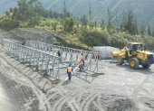 Inició la colocación del nuevo puente Bailey en la vía Penipe - Baños