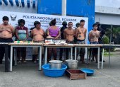 Ciudadanos detenidos en operativo ejecutado en Durán.