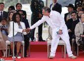 La vicepresidenta de Colombia, Francia Márquez (i), y el mandatario colombiano, Gustavo Petro (c).