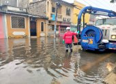En ciudadelas como Sauces 6, las calles han quedado completamente inundadas.