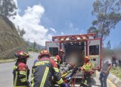 Se registró un accidente de tránsito en la vía a Papallacta, km 4.5. Una persona quedó atrapada en el vehículo