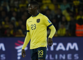 Moisés Caicedo es uno de los jugadores de Ecuador que podría perderse el partido contra Chile por acumulación de tarjetas amarillas.