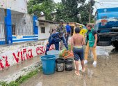 Agua. Tanqueros distribuyen agua en ciertas zonas de Esmeraldas.