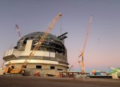 Fotografía de archivo del 26 de enero de 2025 de la construcción del telescopio "Extremely Large Telescope (ELT)", en el desierto de Atacama (Chile).