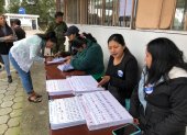 Los secretarios de las juntas receptoras del voto serán los encargados de notificar de la sanción a los ciudadanos.