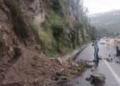En la avenida Simón Bolívar se registró un deslizamiento de tierra por las intensas lluvias
