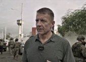 Erik Prince asistió a los patrullajes con policías y militares en el Suburbio de Guayaquil.