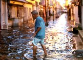 Las inundaciones complican la movilidad de los ciudadanos.