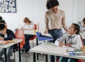 Docentes. Las instituciones superiores tienen el objetivo de formar profesionales en pedagogía en distintas áreas de conocimiento y emocionales.