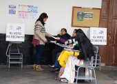 En las elecciones de segunda vuelta, el CNE prohibió portar el celular en mano y fotografiar el voto.