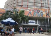Fachada del IESS en Guayaquil, institución que ratificó su compromiso con la sostenibilidad del sistema sin modificar la edad de jubilación.