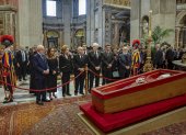 Autoridades brasileras presentes en el velatorio del papa Francisco en la Basílica de San Pedro